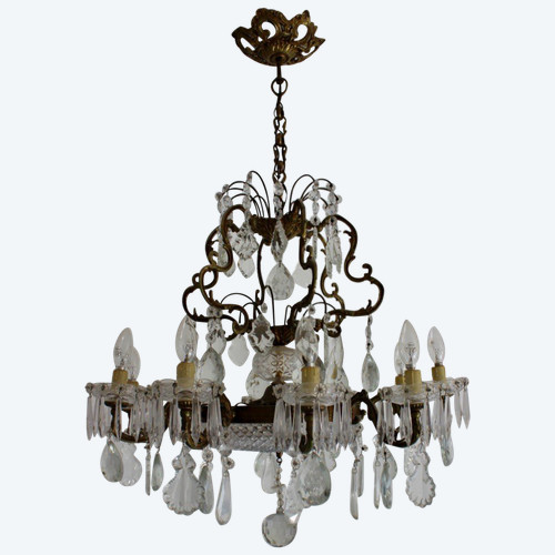 Kronleuchter mit Quasten und Bronze, Kristallbecher im Louis XV-Stil 