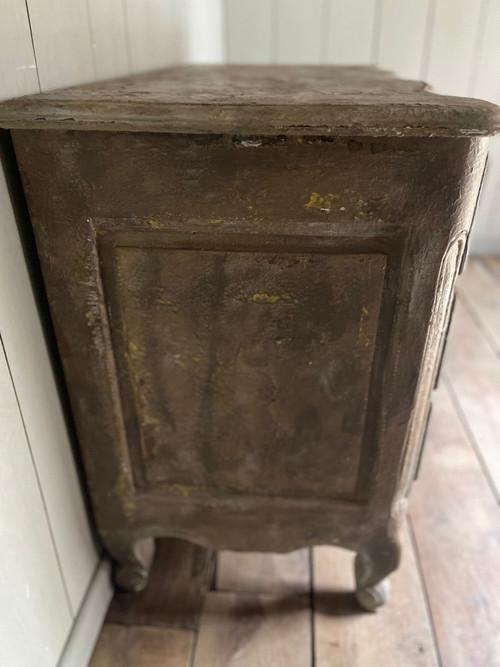 Cassettone a balestra Luigi XV Bell in patina risalente al '900