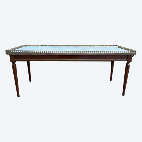 Louis XVI style coffee table in Carrara marble