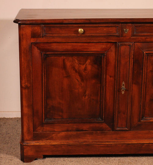 Buffet in noce del XIX secolo