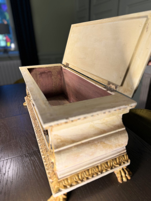 Large Polychrome Reliquary Shrine - 18th Century