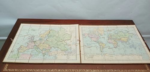 Atlas géographique en puzzle