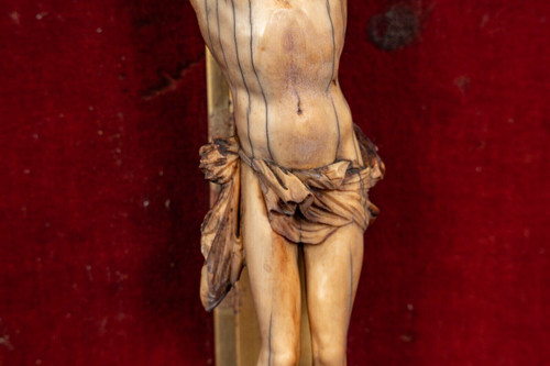 17th century crucifix hand carved gilded wooden frame decorated with flowers
