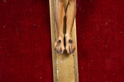 17th century crucifix hand carved gilded wooden frame decorated with flowers