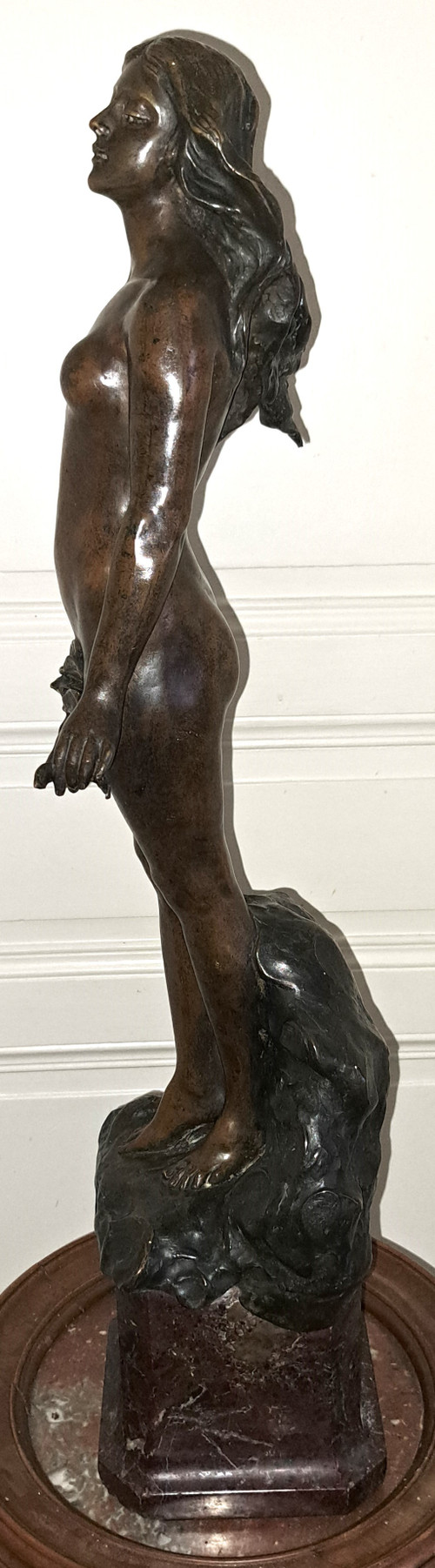 Sculpture signed A. Bacherini Female nude in Bronze
