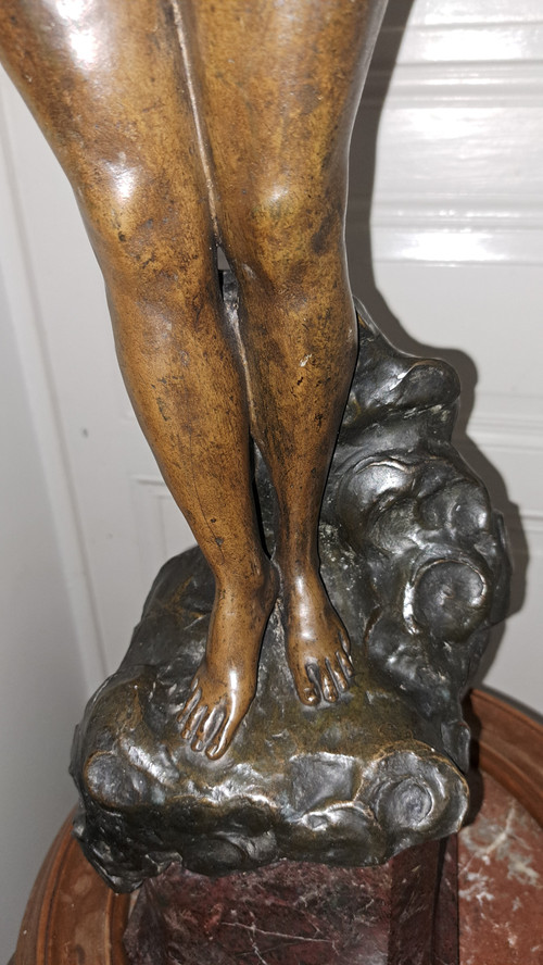 Sculpture signed A. Bacherini Female nude in Bronze