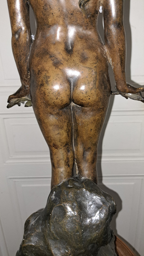 Sculpture signed A. Bacherini Female nude in Bronze