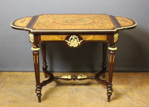 Table De Milieu Napoléon III En Marqueterie Vers 1880