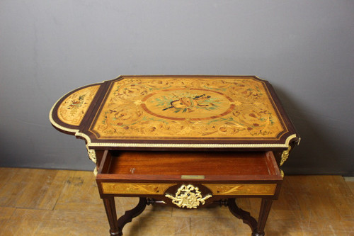 Table De Milieu Napoléon III En Marqueterie Vers 1880