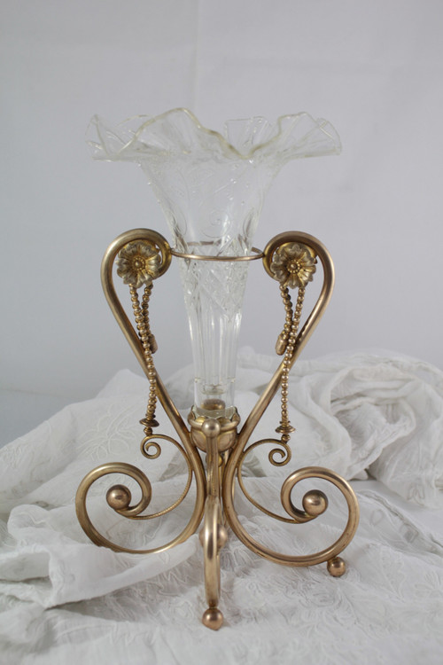 Hornvase aus Glas und vergoldeter Metallfassung um 1900