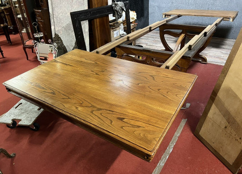 D'après Louis Majorelle : Muséale table école de Nancy en noyer et frêne époque Art Nouveau 