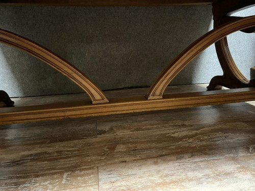 D'après Louis Majorelle : Muséale table école de Nancy en noyer et frêne époque Art Nouveau 