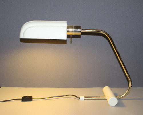 Italienische Schreibtischlampe aus vergoldetem Metall um 1980