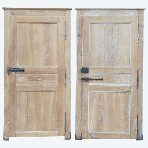 Deux Portes Anciennes XVIIIème En Chêne Complète Cadre Corniche