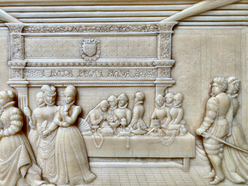 Bas Relief Historique Issue De La Fontaine Pétrifiante De Saint Nectaire
