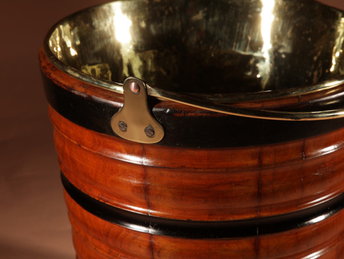    An original, highly decorative peat tea bucket, tea planter.