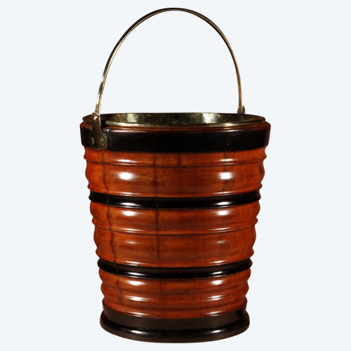    An original, highly decorative peat tea bucket, tea planter.