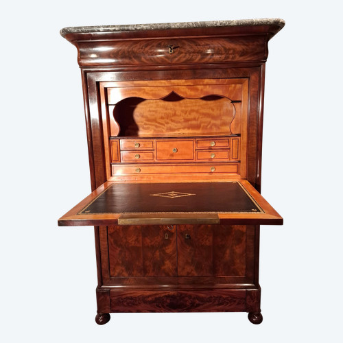 Scrittoio di epoca Luigi Filippo in mogano e legno chiaro.