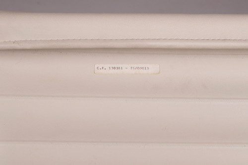 Ottoman “Soft Pad” E125 de Charles & Ray Eames