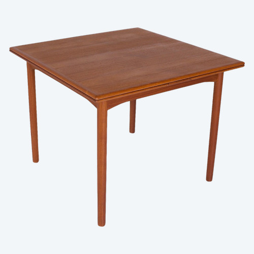 Danish square extending table by H. Sigh & Son Møbelfabrik.