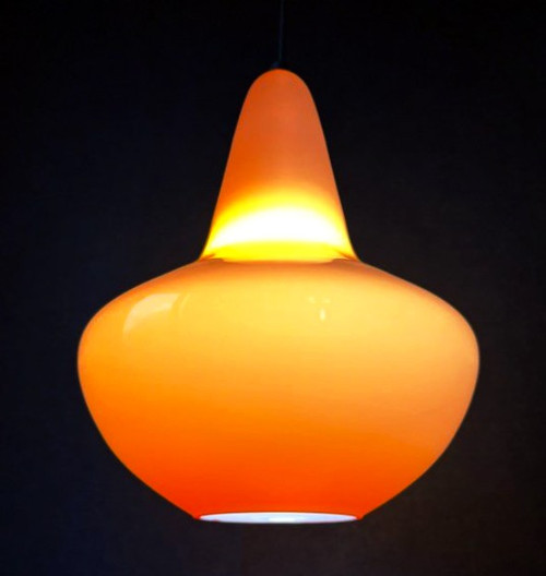 Suspension en opaline orange des années 1960