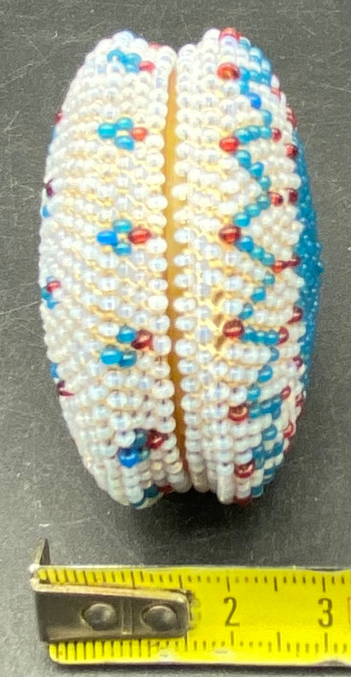 BOÎTE CORNE ET PERLES