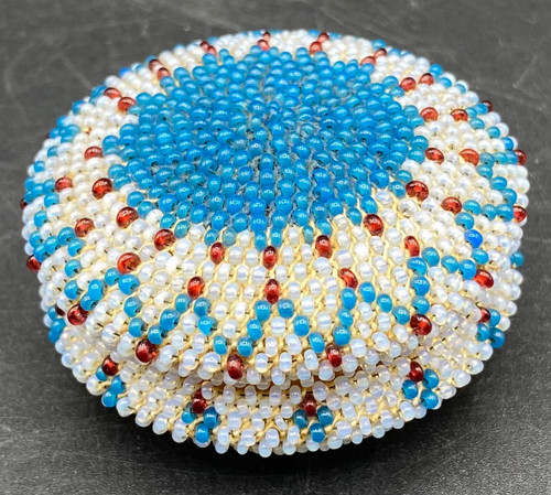 BOÎTE CORNE ET PERLES