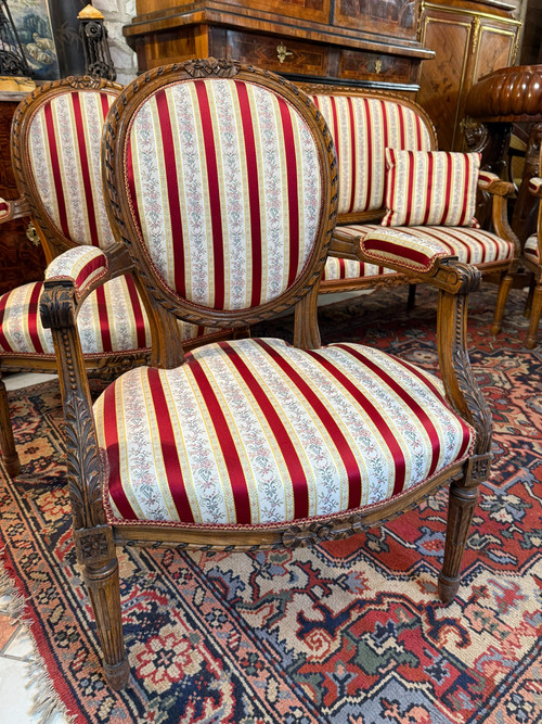 SALON CINQ PIECES DE STYLE LOUIS XVI