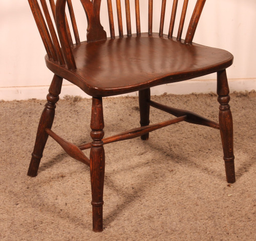 Windsor Armchair In Chestnut And Yew Wood - 18th Century