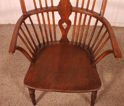 Windsor Armchair In Chestnut And Yew Wood - 18th Century