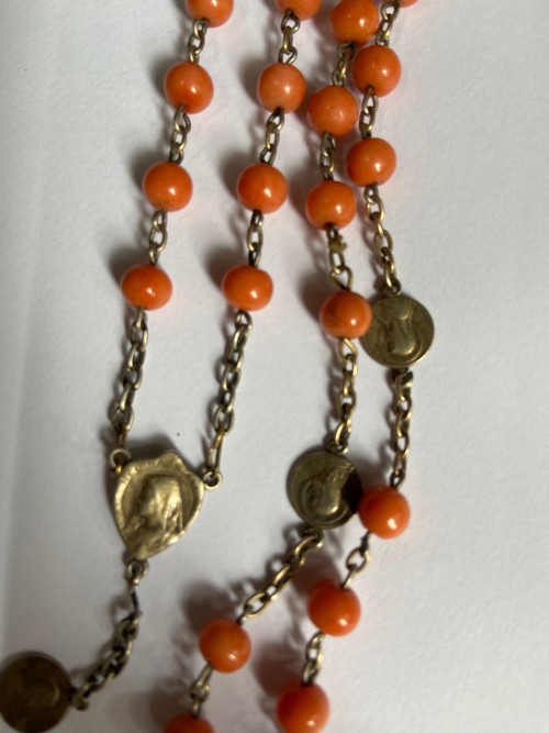 Rosario in argento e corallo, XIX secolo.