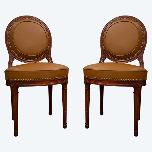 Coppia di sedie a medaglione in stile Luigi XVI circa 1800