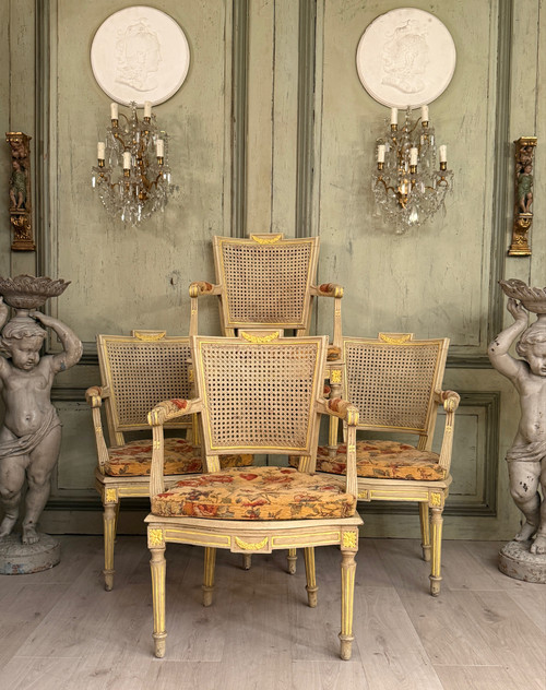 Mobilier De Salon En Bois Laqué d'Epoque Louis XVI, Vers 1780