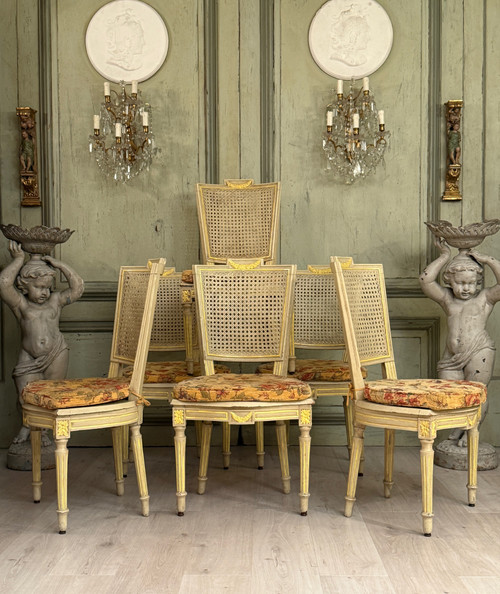 Mobilier De Salon En Bois Laqué d'Epoque Louis XVI, Vers 1780