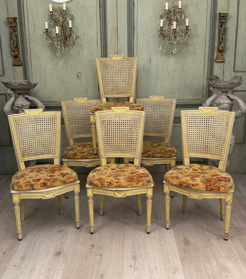 Mobilier De Salon En Bois Laqué d'Epoque Louis XVI, Vers 1780