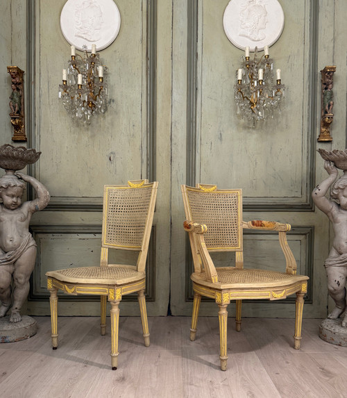 Mobilier De Salon En Bois Laqué d'Epoque Louis XVI, Vers 1780