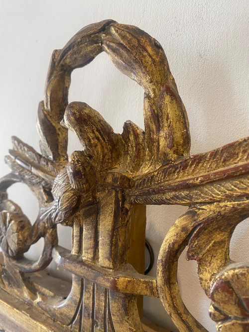 Pediment mirror - Gilded wood - Regency period - France - 18th century