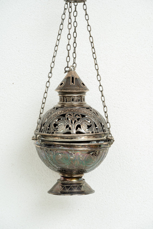 Antico teorium romano in argento cesellato, XIX secolo.