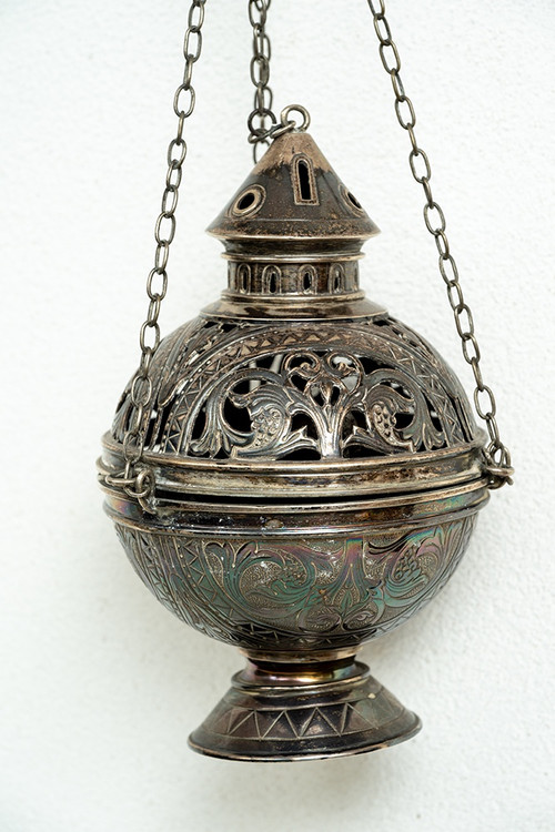 Antico teorium romano in argento cesellato, XIX secolo.