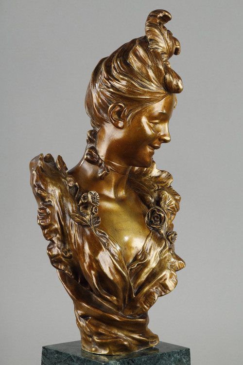 Busto di giovane donna della Belle Epoque di Victor Léopold BRUYNEEL