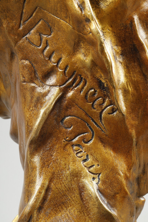 Busto di giovane donna della Belle Epoque di Victor Léopold BRUYNEEL