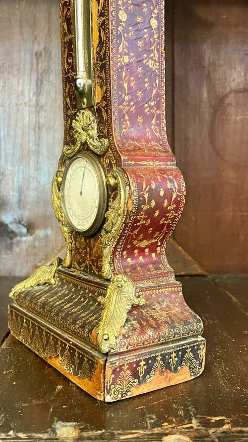 Orologio da tavolo, termometro e barometro, pelle goffrata e dorata, XIX secolo