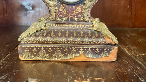 Orologio da tavolo, termometro e barometro, pelle goffrata e dorata, XIX secolo