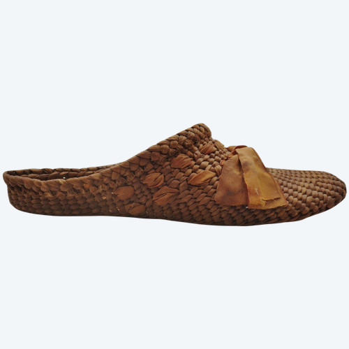 Chaussures Russes en osier 