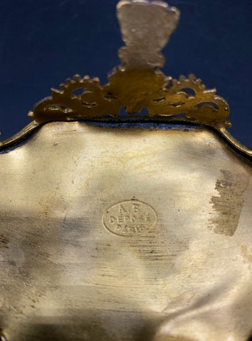 JEWELRY BOX