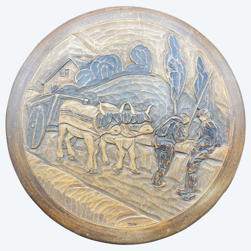 BASQUE BOX IN CARVED WOOD