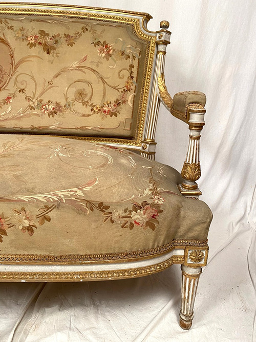 Louis XVI style bench seat, white lacquered and gilded wood, upholstered with tapestry