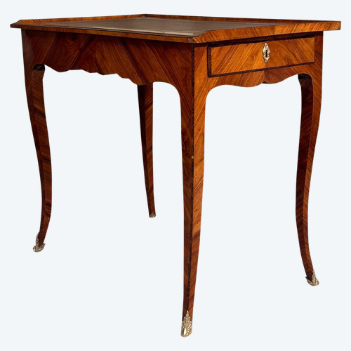 Scrivania da donna in palissandro di epoca Luigi XV, 1750 circa