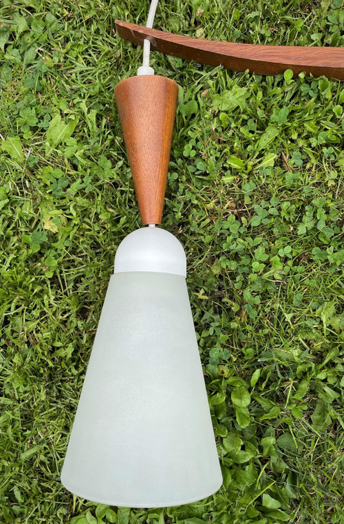 Skandinavischer Kronleuchter aus Teakholz und Opal