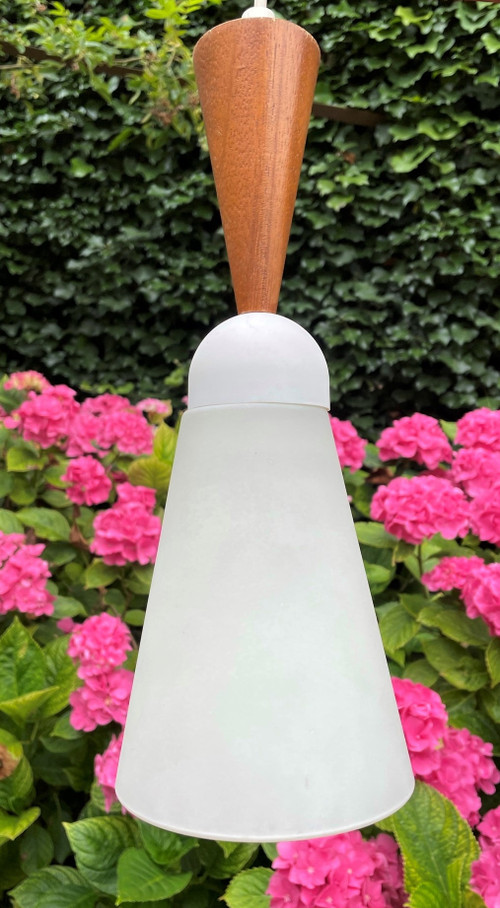 Skandinavischer Kronleuchter aus Teakholz und Opal